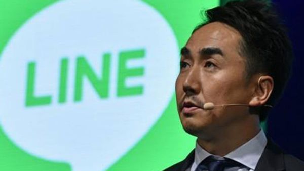 The LINE Affair Boils Over to Politics