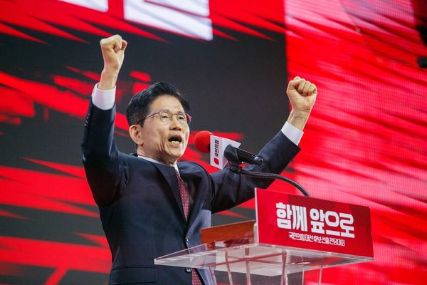 Kim Mun-su’s Winding Path