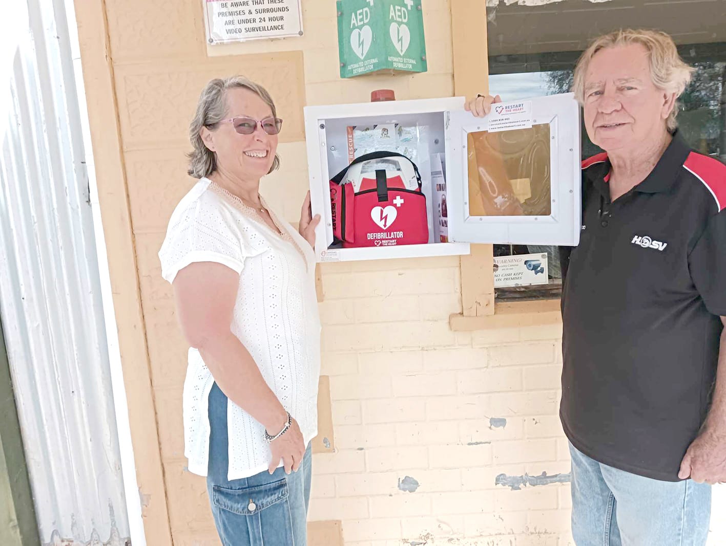 Replacement Defibrillator in Broadway, Wycheproof