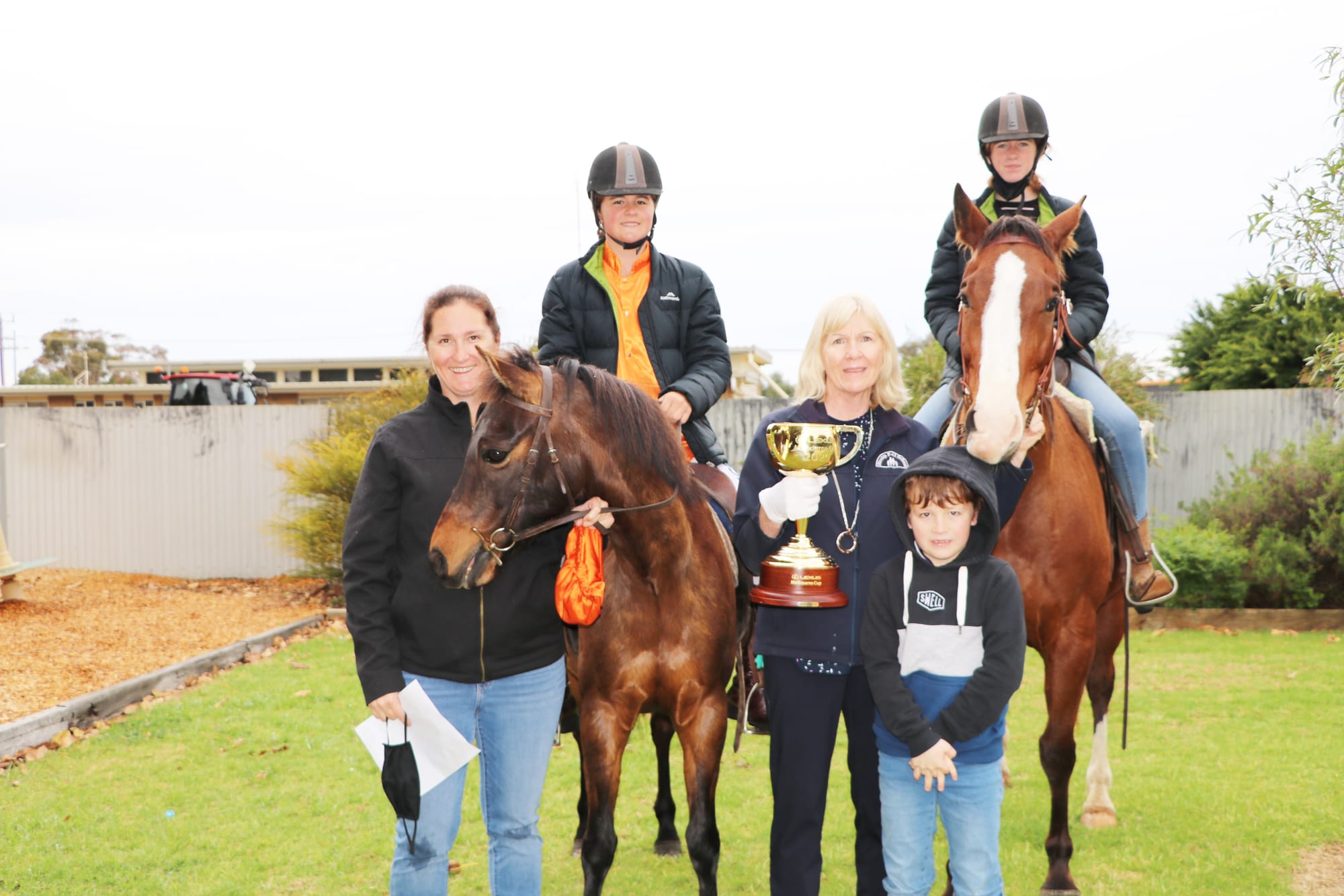 Kellie Matthews, Eva Coffey, Julie Coffey, Jed Coffey, Sassia Coffey.