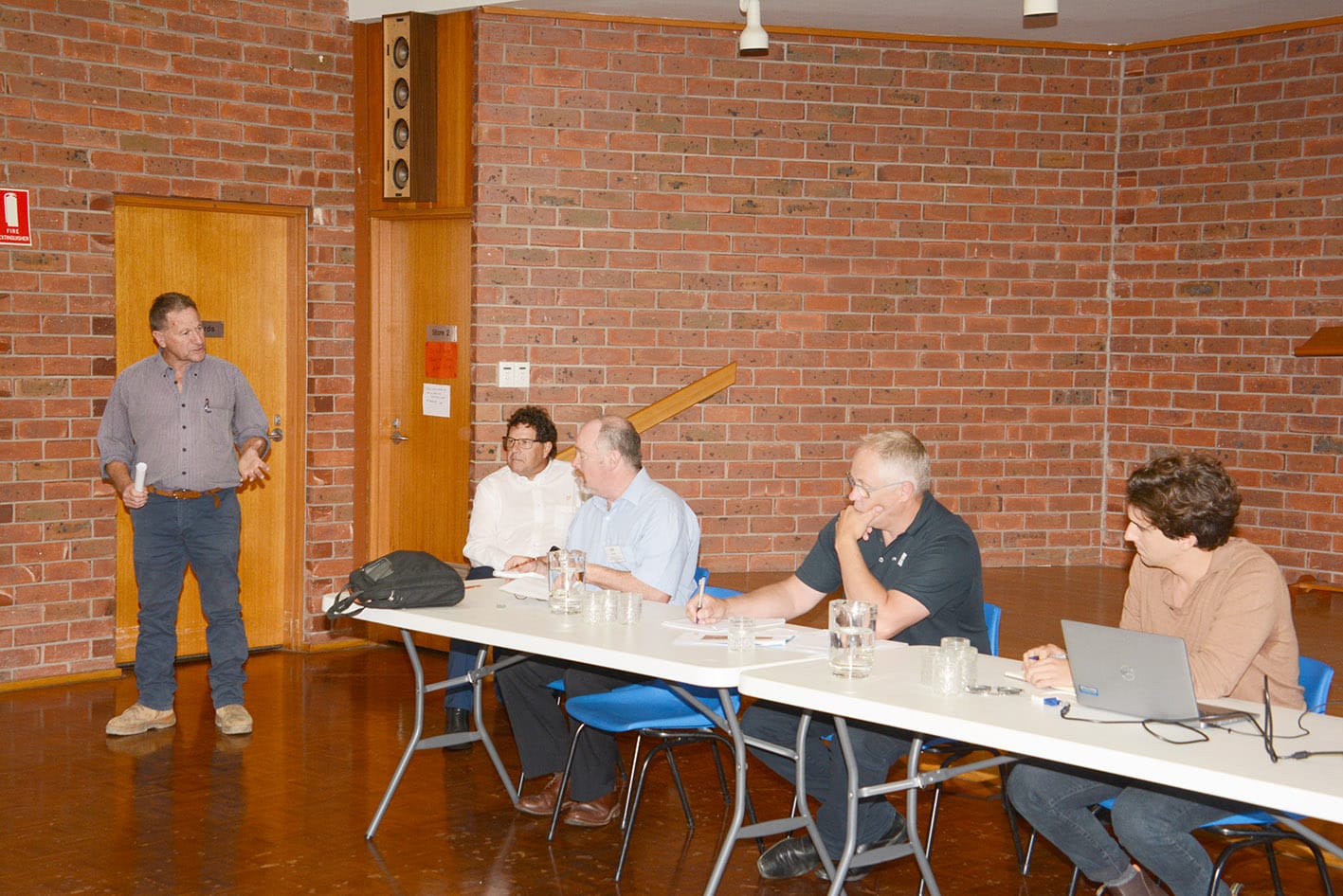 Meeting Outlines Microgrid Vision