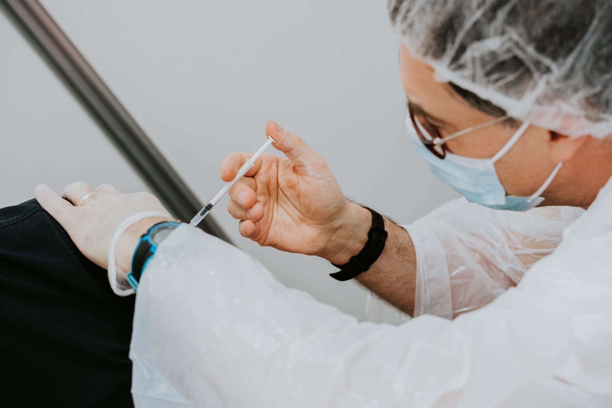 Free Flu Vaccinations Welcomed but Nationwide Solution Needed