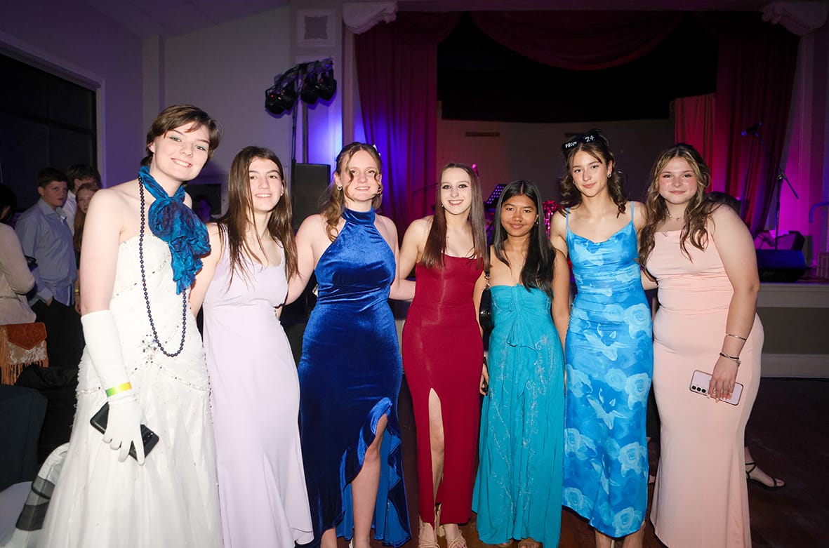 Elliott Bidstrup, Torey Atkinson, Amanda Bradley, Kirah Mitchell, Bambi Navarro, Elise Cox, Shaylee Fields.