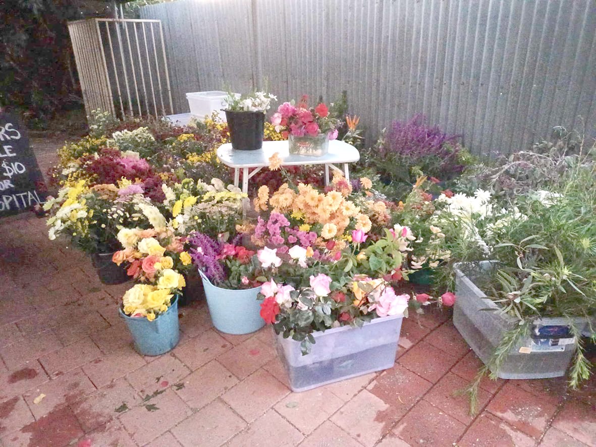 Mother’s Day Flowers Fundraiser a Winner