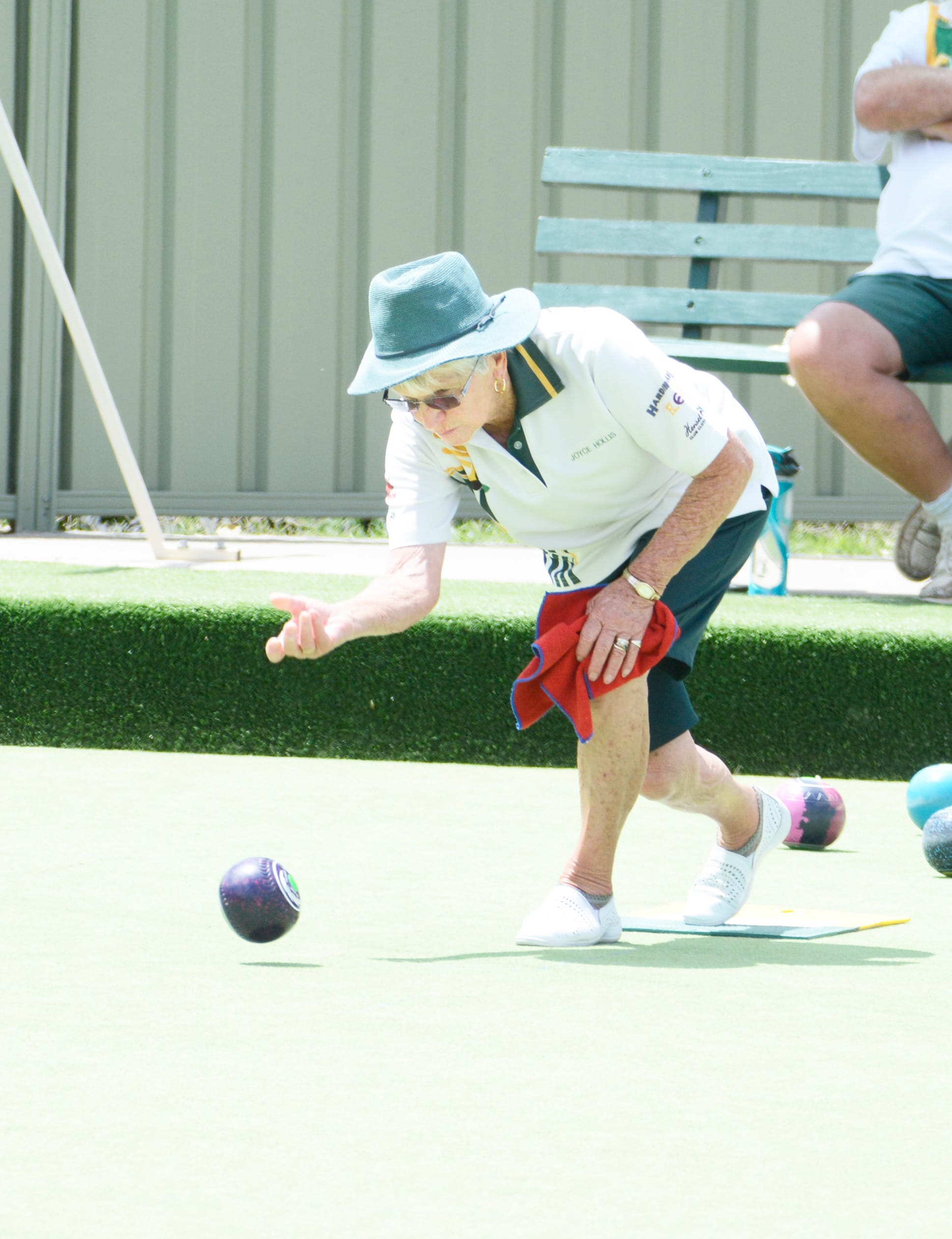 Donald Golf Bowlers Rise to the Occasion