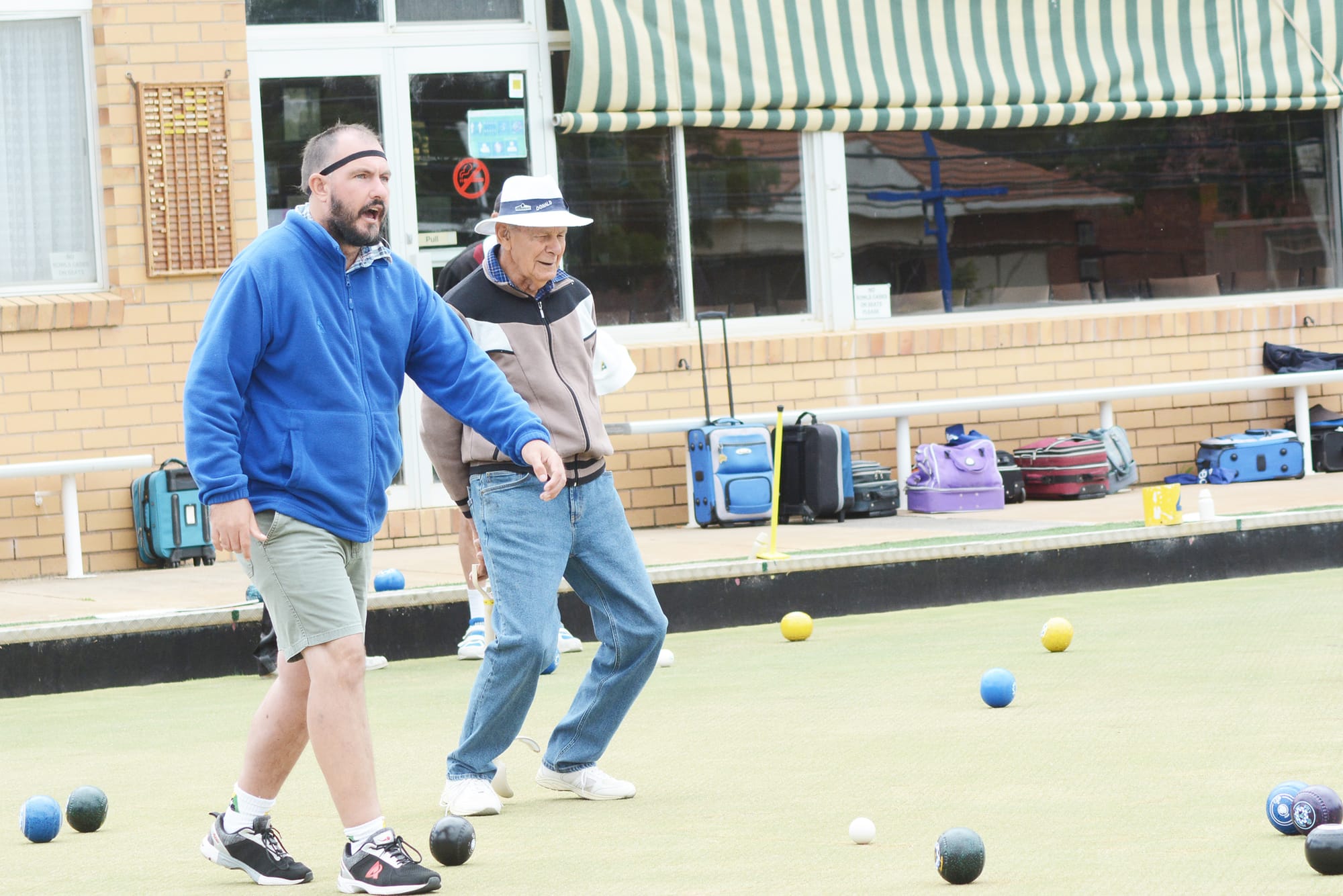 Donald Bowlers Prepare