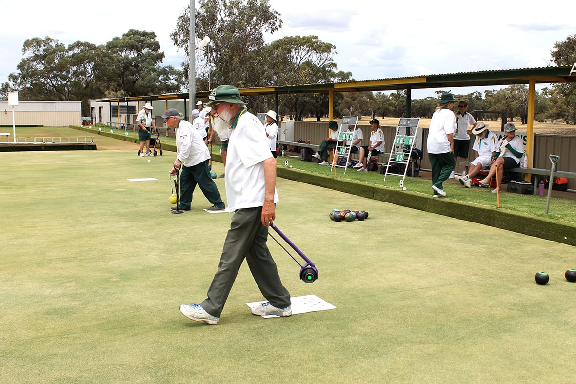 Bowls Leaders Consolidate