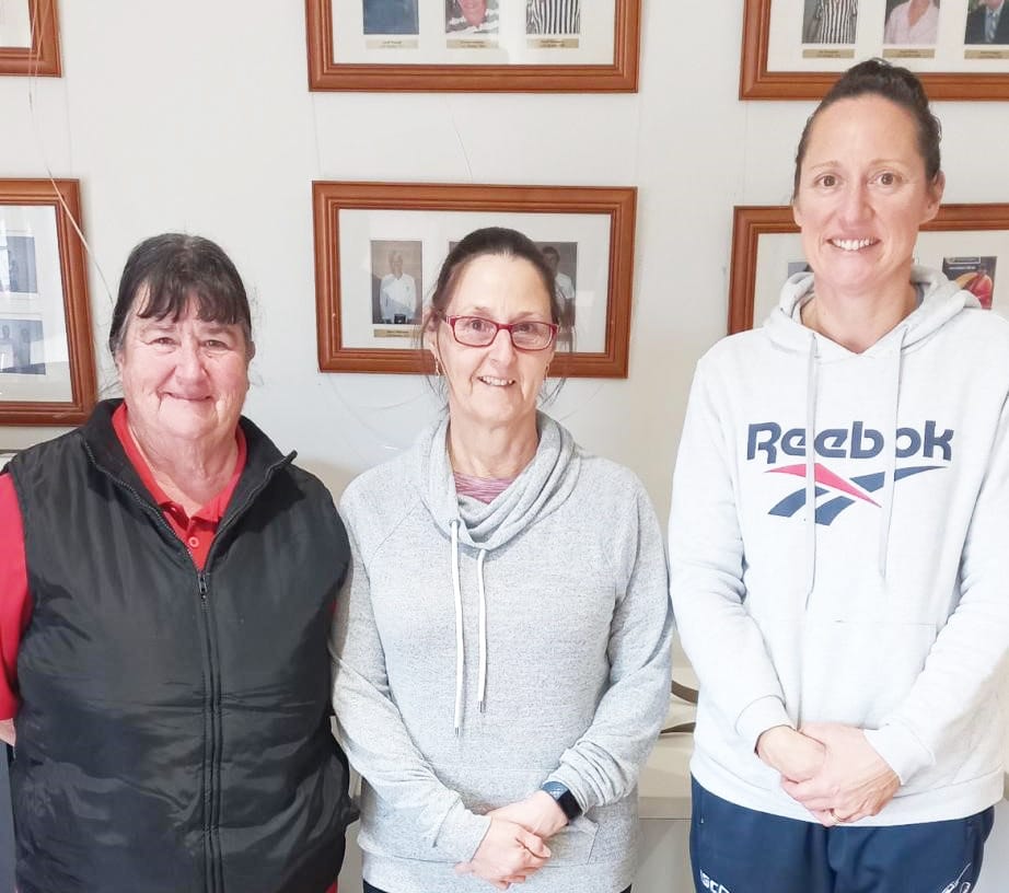 Charlton Ladies Host Badminton Tournament
