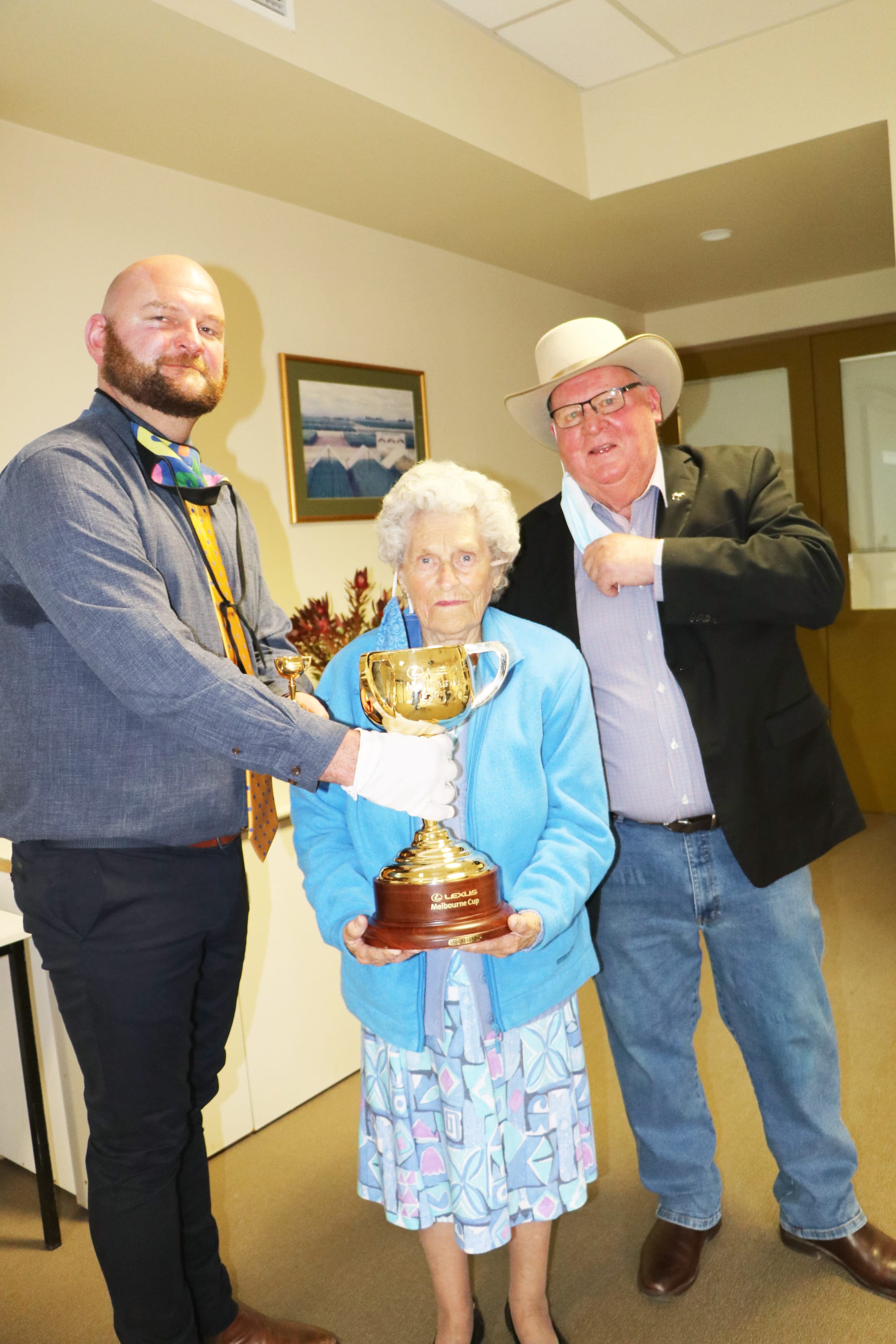 Dan McLoughlan, chairman of Birchip Forum, Vilda Retallick, sister of Melbourne Cup winning jockey Ray Neville, and Jack Coffey.