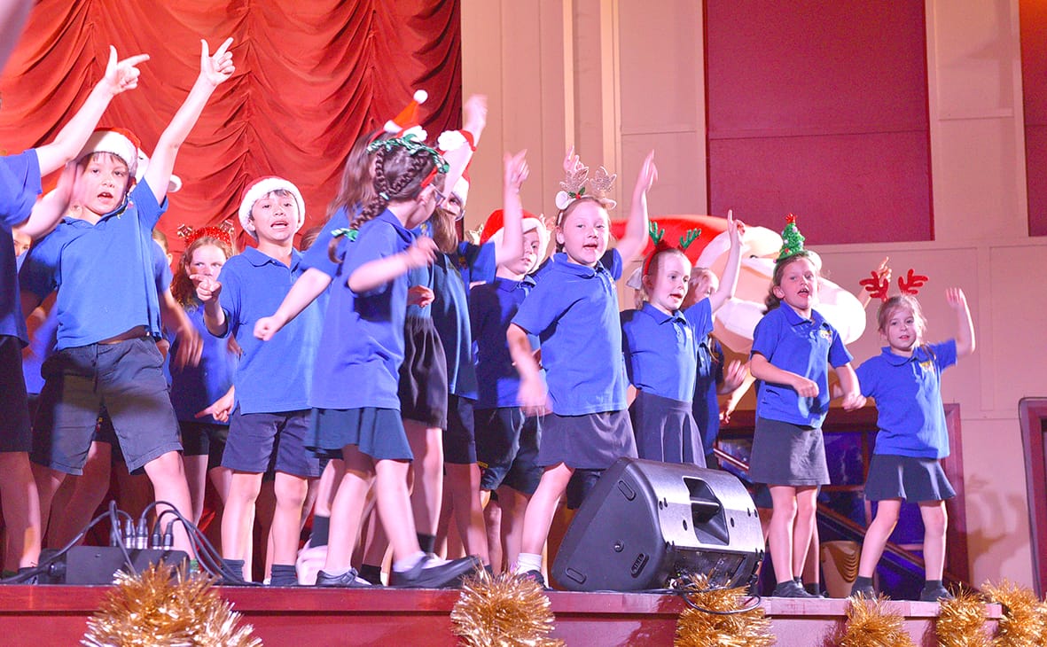 Carols Brighten “Christmas at the Rex”