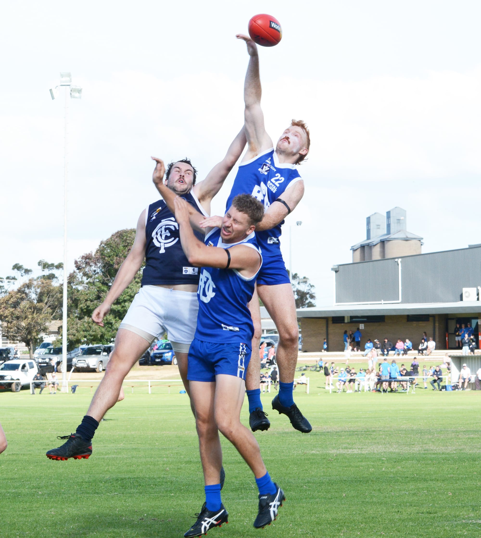 Class Wins Out in Battle of the Blues