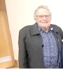 Ian Leads Donald Probus