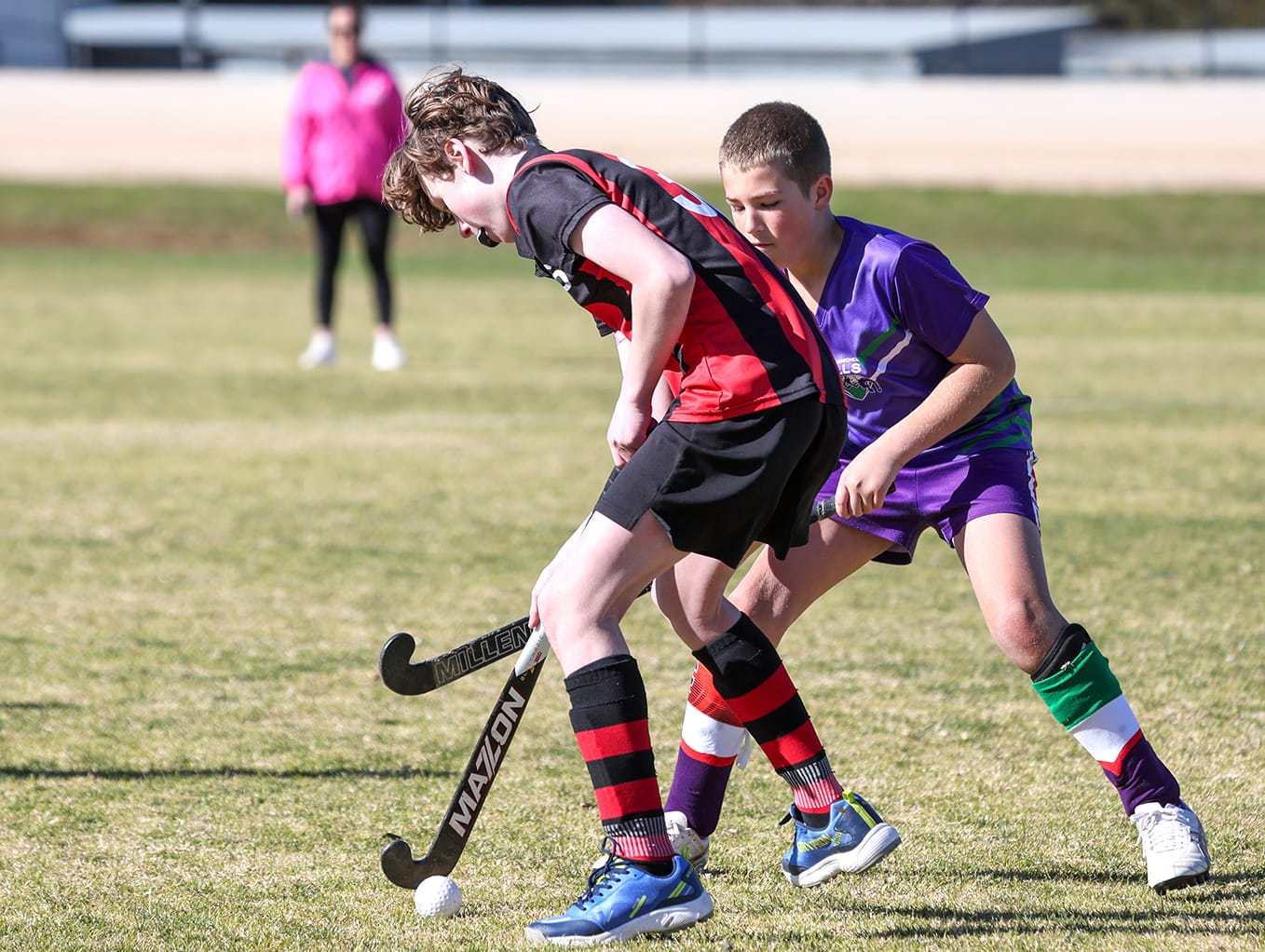 Juniors Hold Hockey Fort