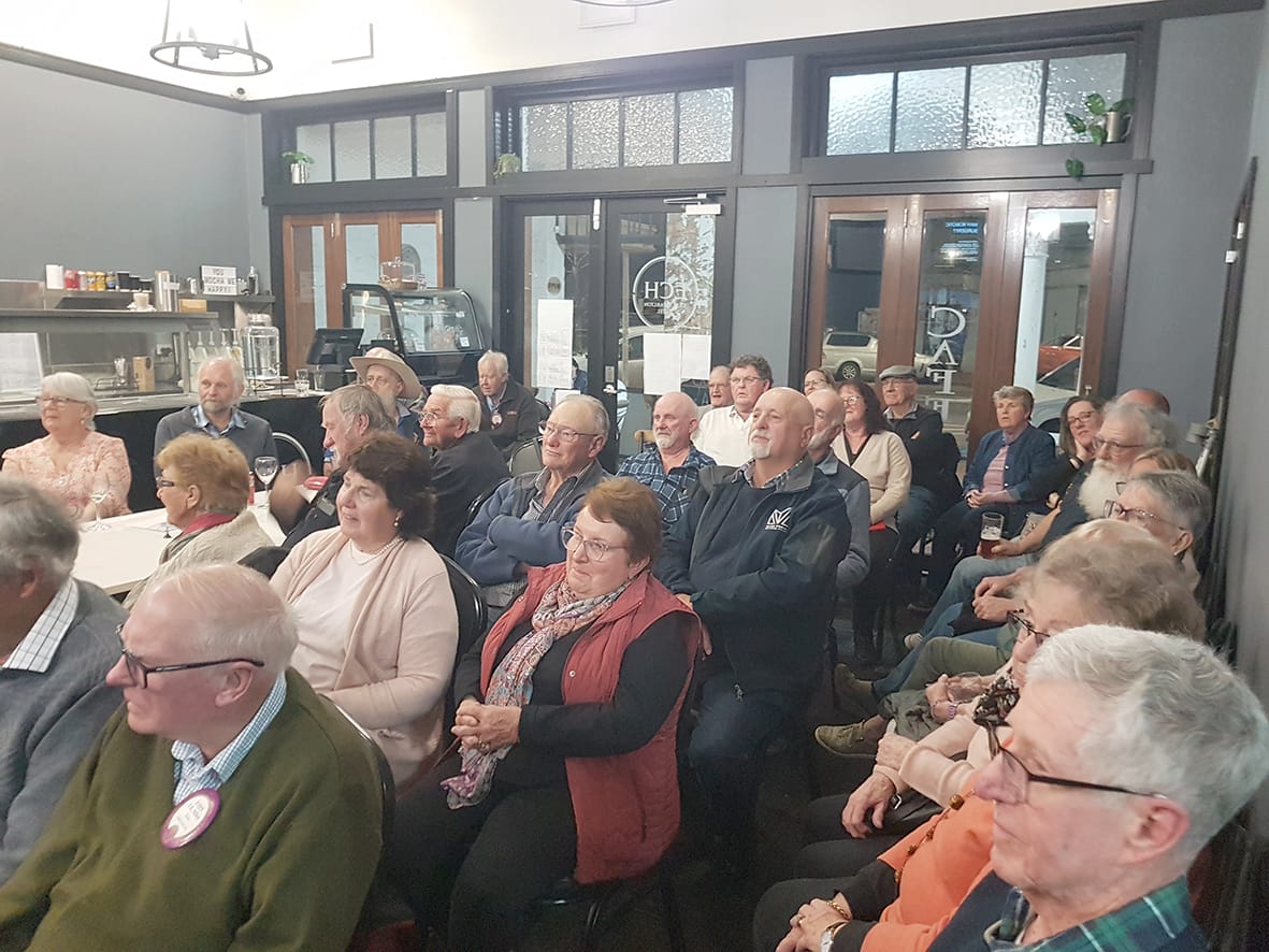 Lions Lend Support