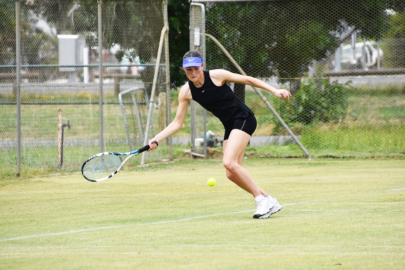 Tight Tennis for Donald and Wirrim