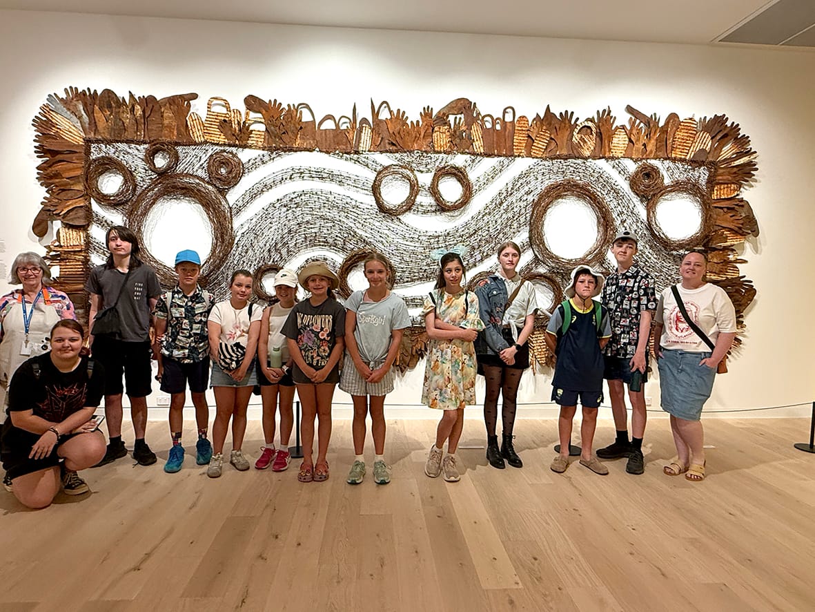 Art Club Excursion Inspires Young Creatives