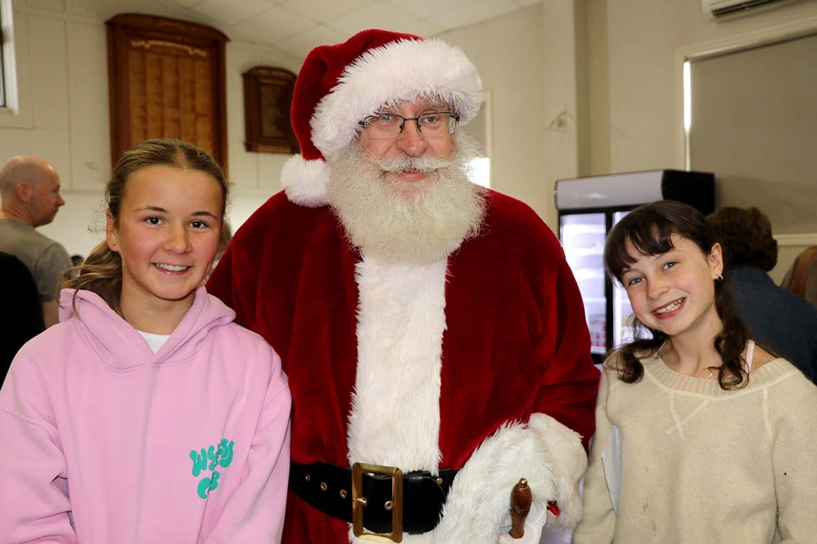 Community Together in Song and Fellowship – Birchip Ecumenical Christmas Service