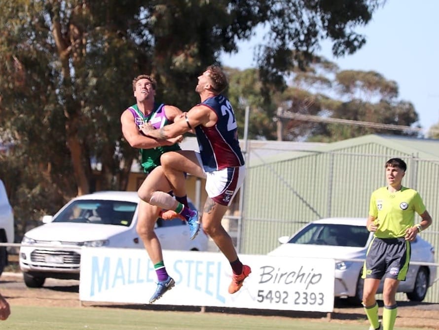 Close Win to Calder United