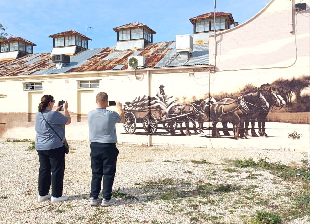 Artwork Attracts Visitors to Donald