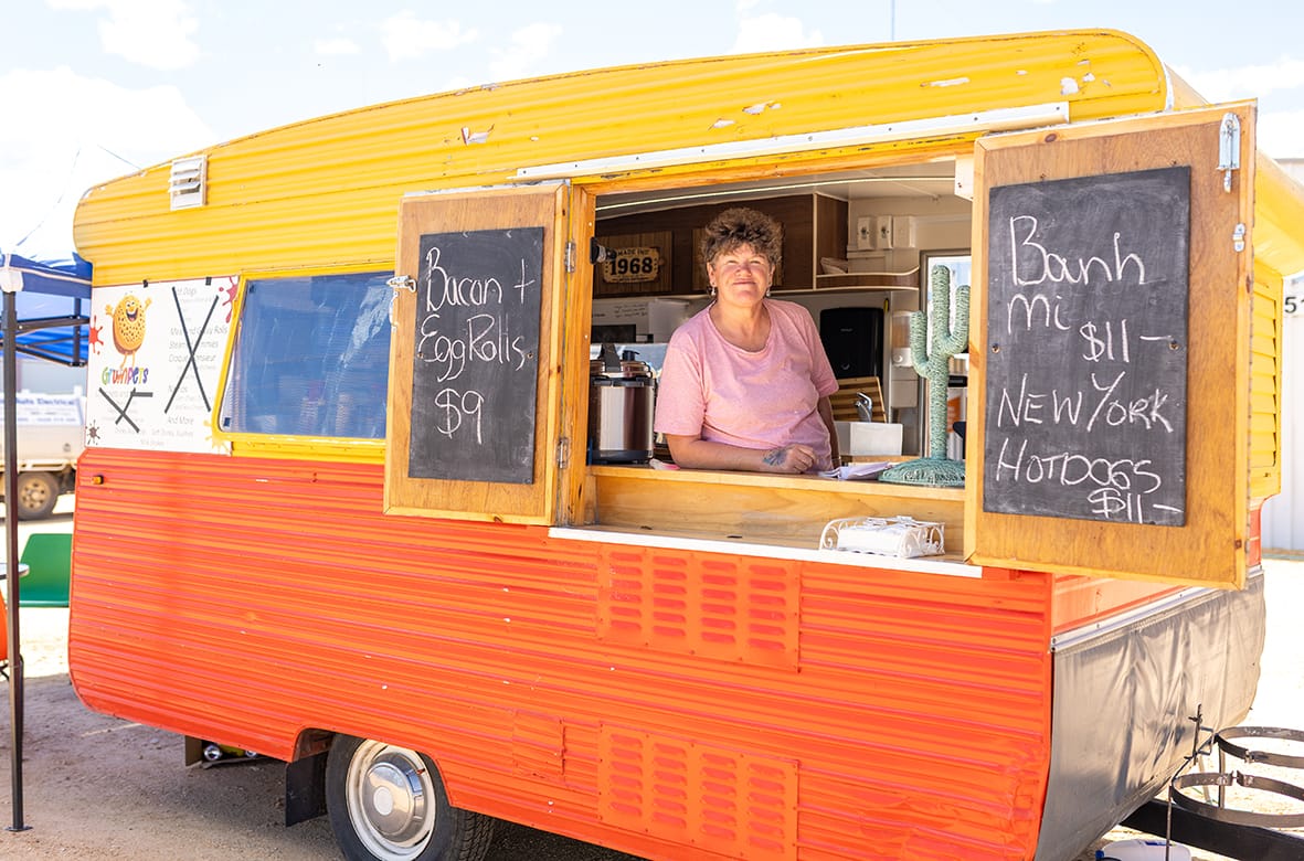 Grab Some Grub at Grumpets