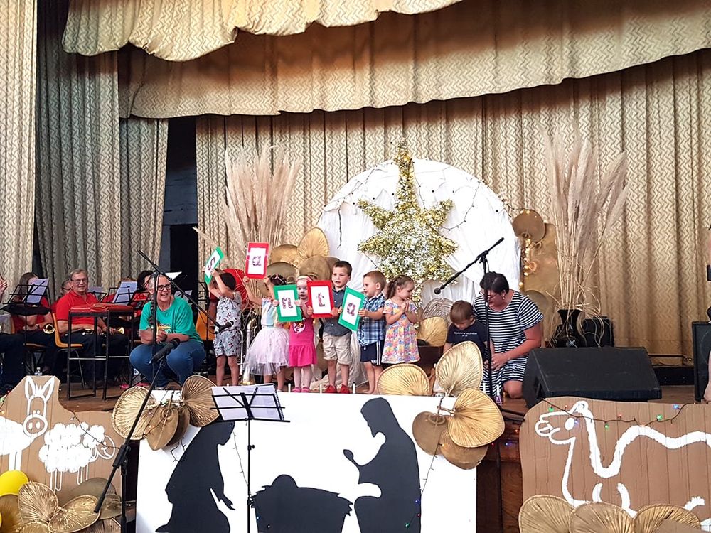 “Cool Carols Beat the Heat” post image