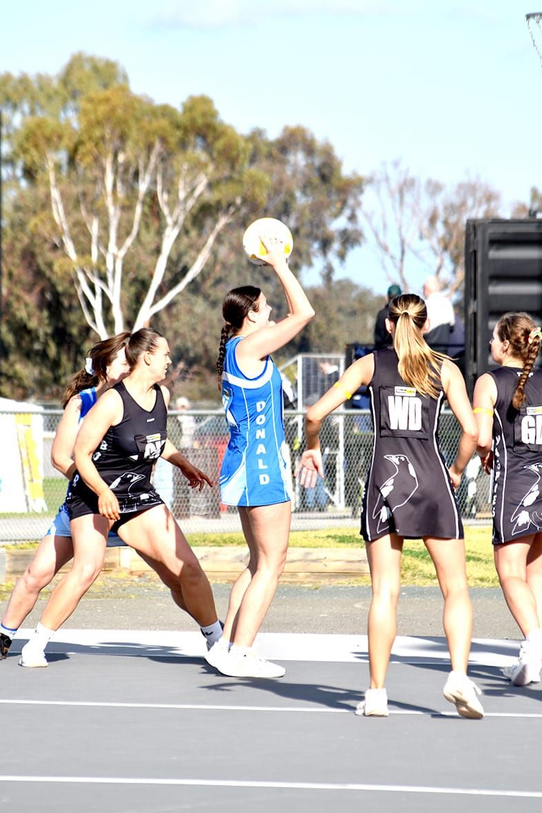Magpies Swoop on Donald Netballers post image