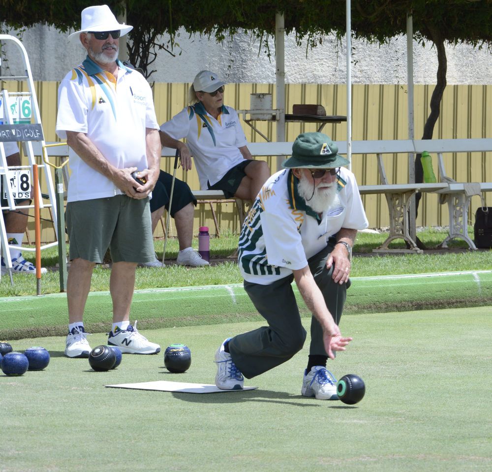Donald Golf Bowlers Shine post image