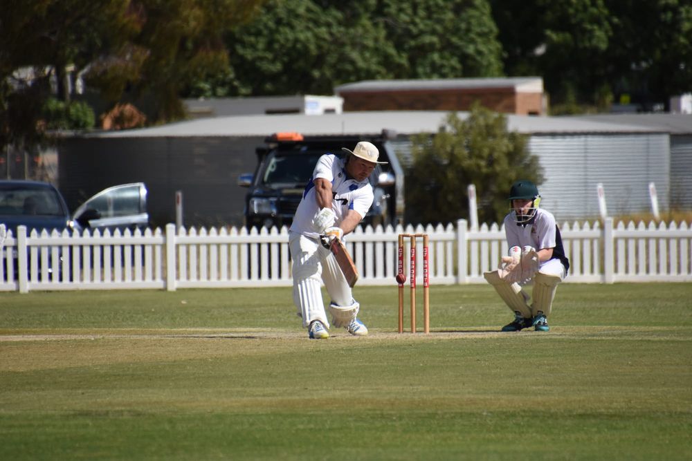 Cricket Rivals Become Team-mates post image