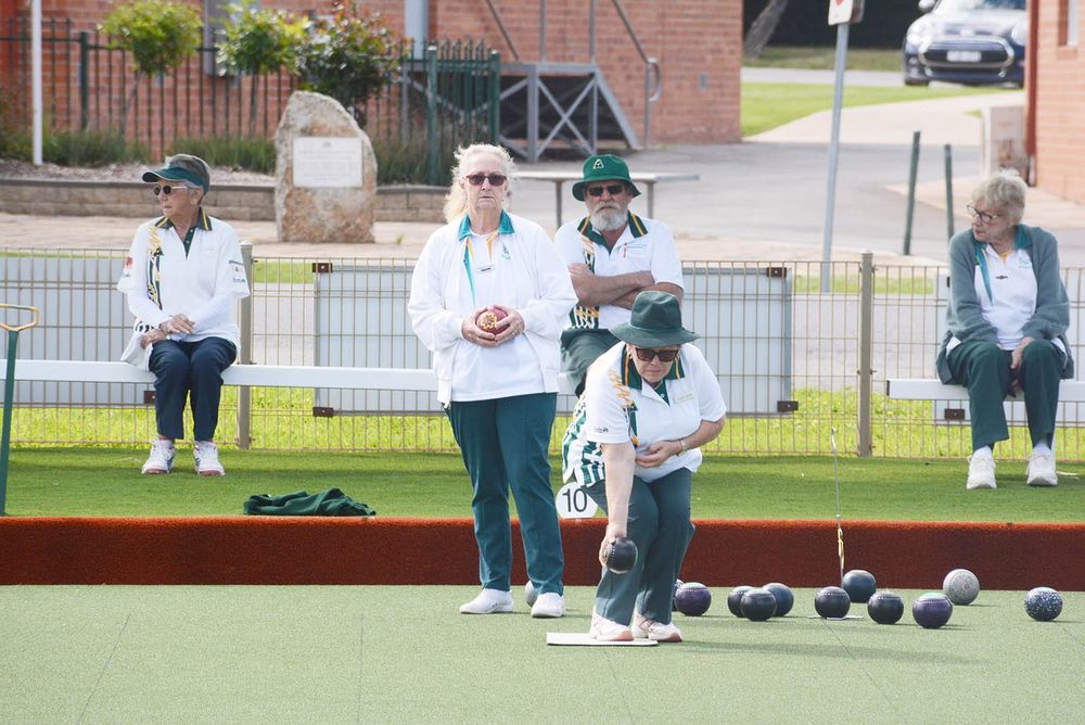Donald Golf Bowlers Victorious at Boort post image