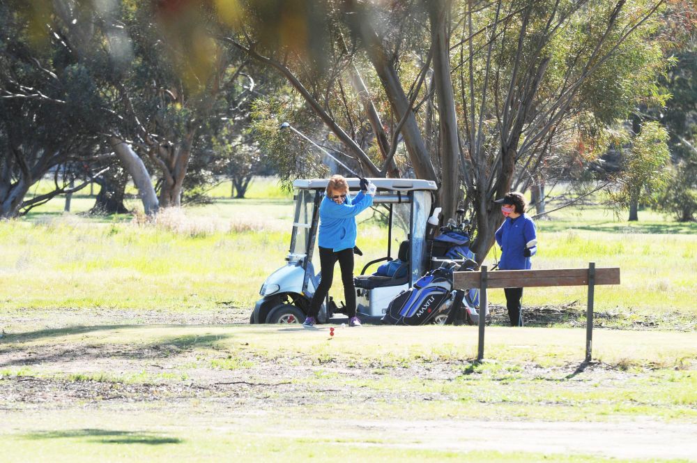 Donald Golf: Down the Middle? post image