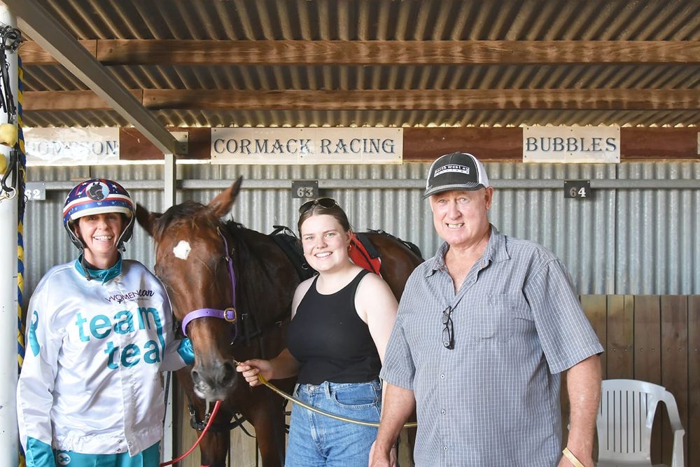 Dead Heat at Charlton Trots post image