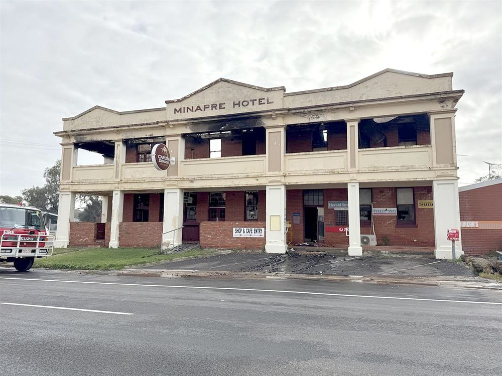 Lives Saved as Fire Destroys Historic Hotel at Lascelles post image