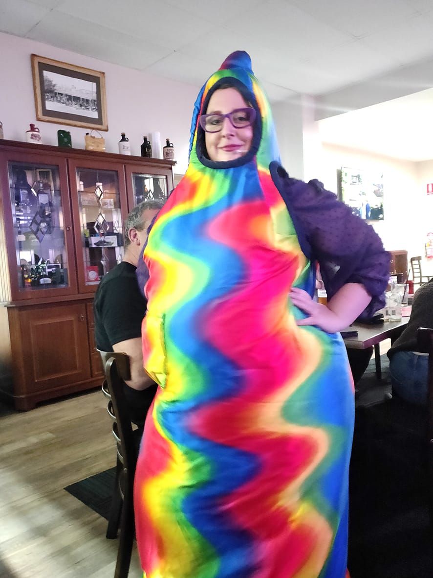 “Tinderella” Entertains post image