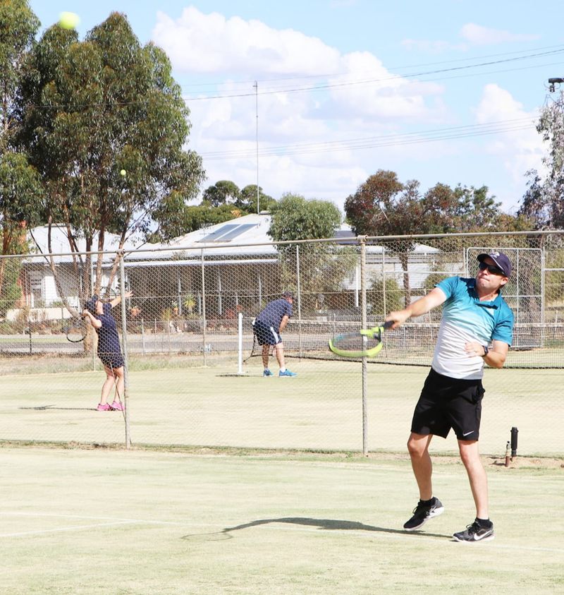 St. Arnaud Tennis Teams at Birchip post image