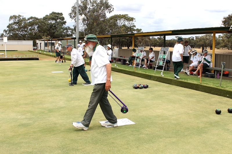 Bowls Leaders Consolidate post image