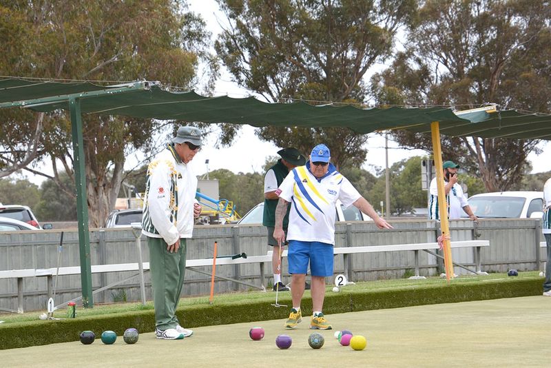 “Eight” Highlights Golf’s Bowls Day post image