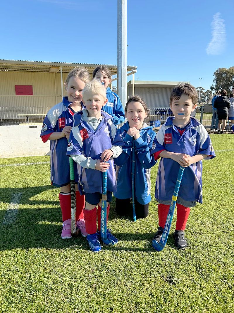 When Necessary, Hockey Players Swap Colours post image
