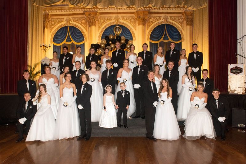 Donald Deb Set Dazzles post image