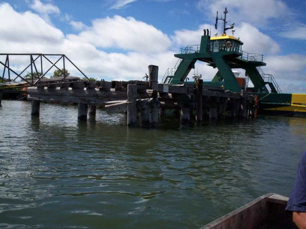 Bullock Point Jetty, July 2005 Image courtesy Rainbow Beach Recovery