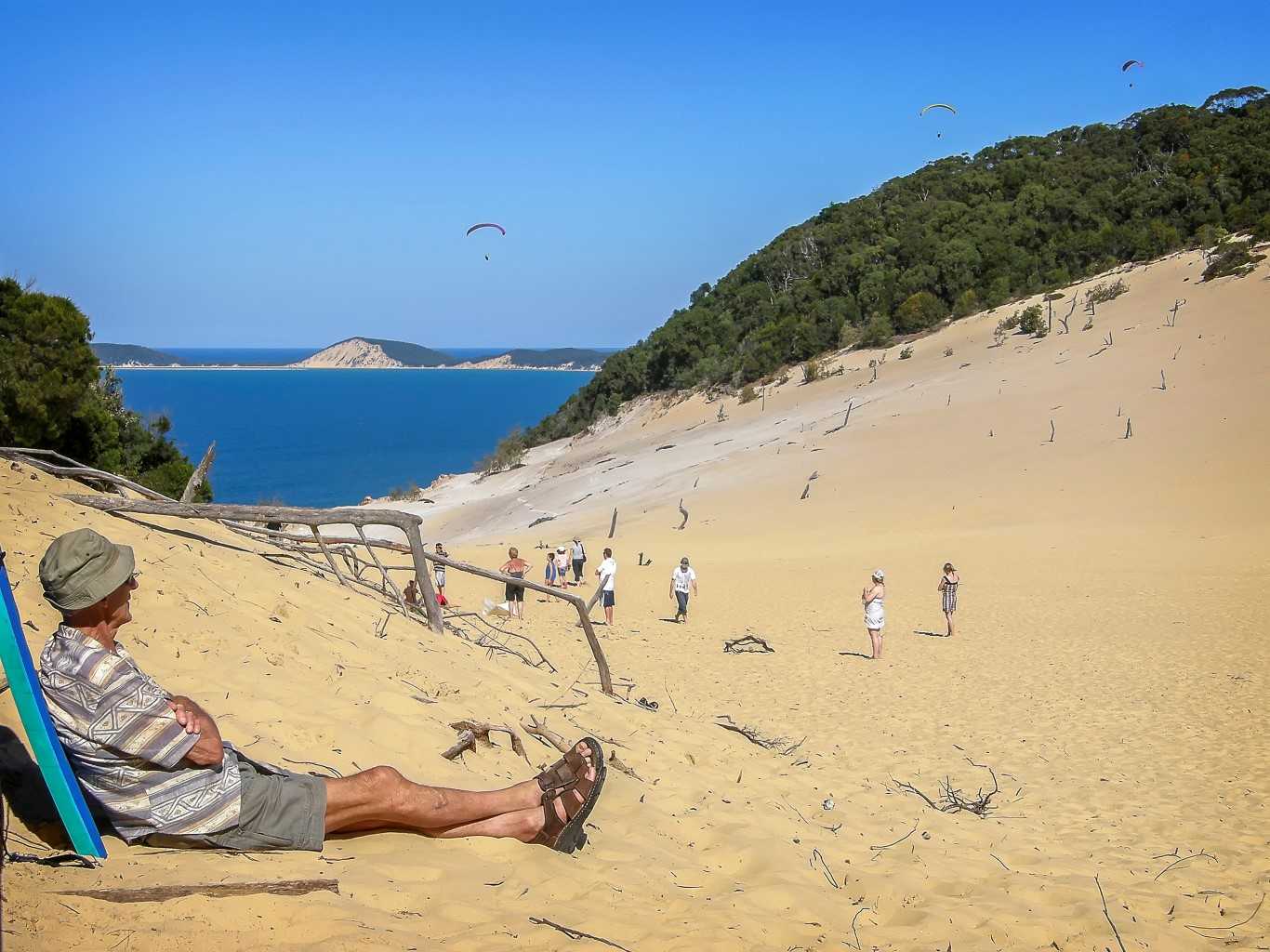 A Sandblow Siesta - photographer Julie Hartwig gives some tips for your beach photography