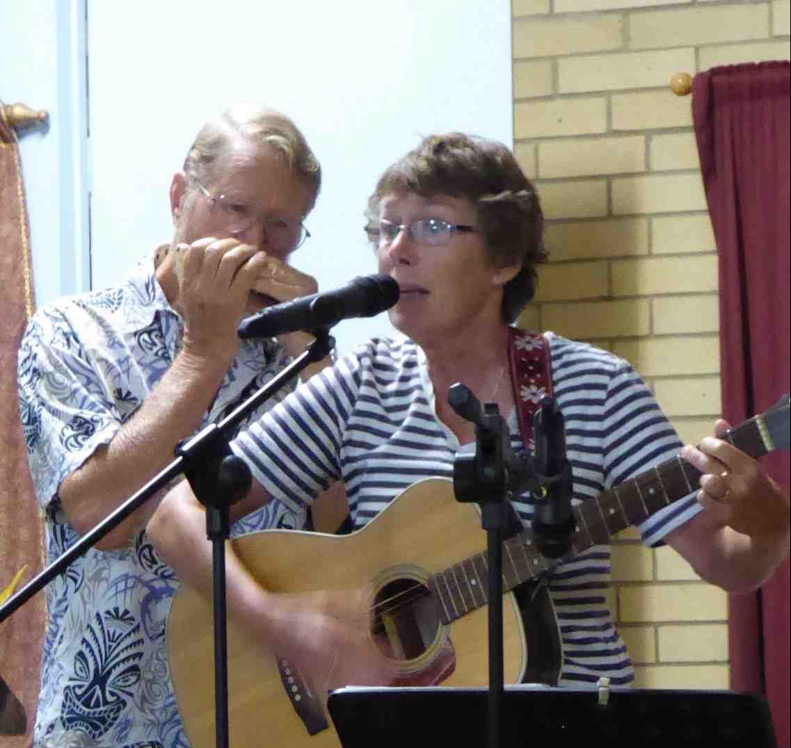 A delightful duo: Len on harmonica and Lay on guitar and vocals