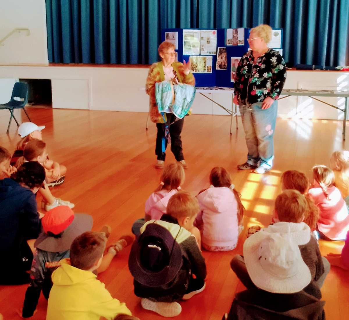 ANDARRA reps Isla and Paula visited the children to explain their wildlife carer work - and brought along some cute joeys!