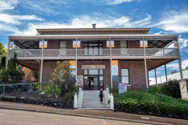 The prestigious Du Rietz Art Awards honour the architect of the beautiful historic building where the Gympie Regional Gallery is housed. Photo by GRC.