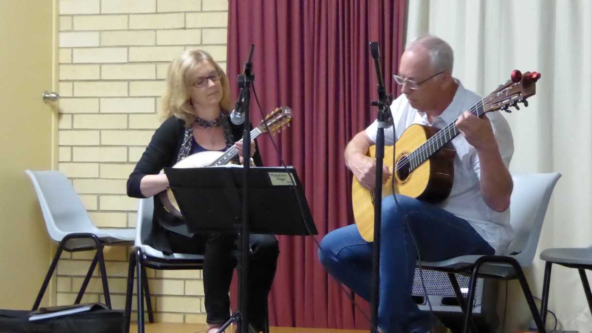 Fiona Horbach and Werner Ruecker: mandolin and guitar