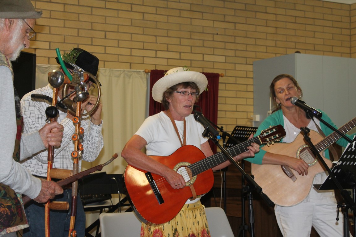 John, Len, Kay and Kristen perform