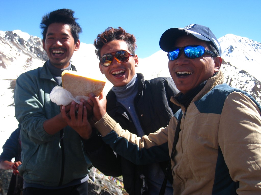 Nepali Porters Paseng and Subash with Trek guide leader Nawar Tamang