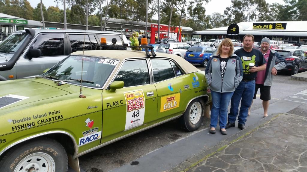 Rainbow does ‘Cane Toads to Cockroaches’ Variety Bash