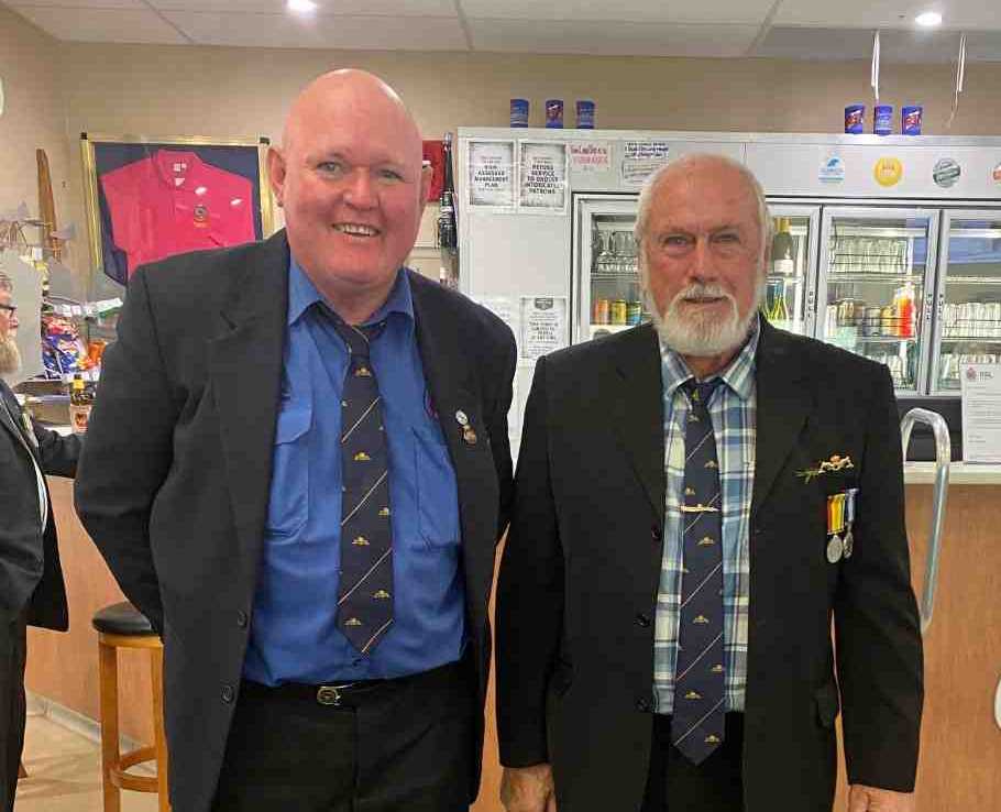Karl Hempstead and Pat Cahill share experiences on submarines during their time in the Australian Navy