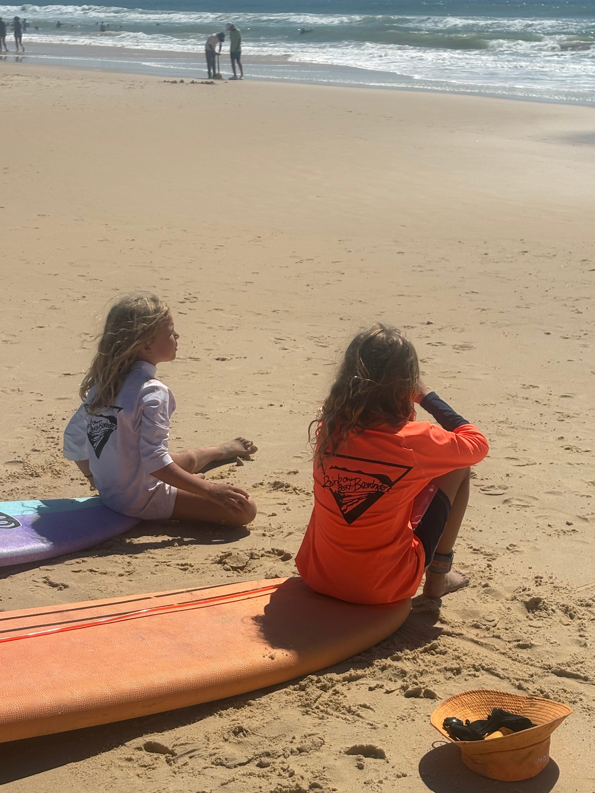 Rainbow Beach Boardriders: Grom girls, Banjo and Amelia ready for their heat.