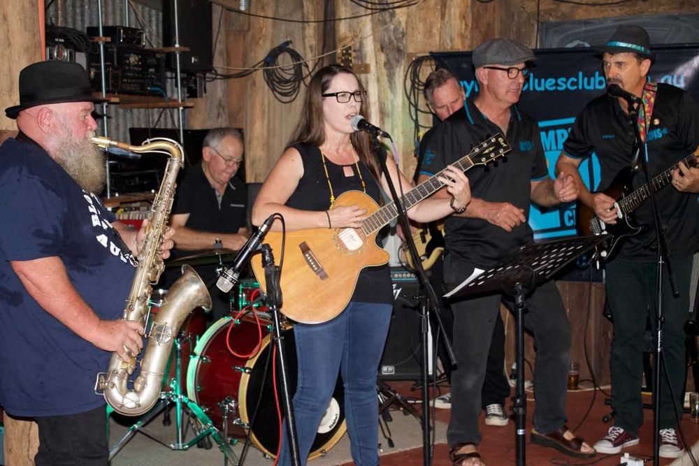 Blues and beer at Silky Oak Tea Gardens post image